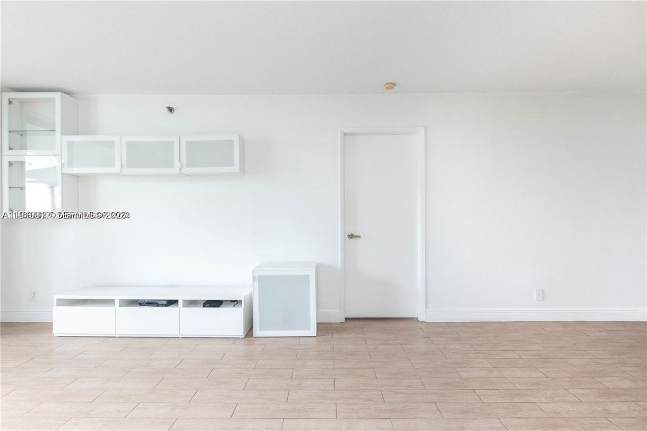 3300 NE 192nd St, Unit 516, Aventura, FL 33180 Photo