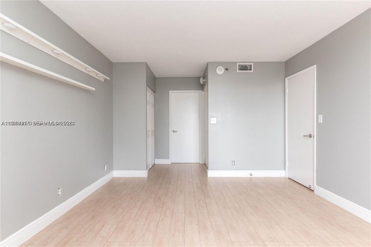 3300 NE 192nd St, Unit 516, Aventura, FL 33180 Photo