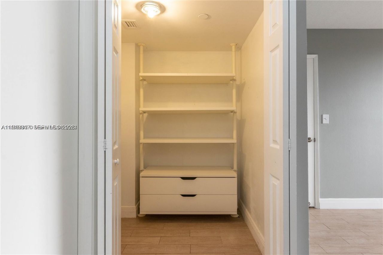 3300 NE 192nd St, Unit 516, Aventura, FL 33180 Photo