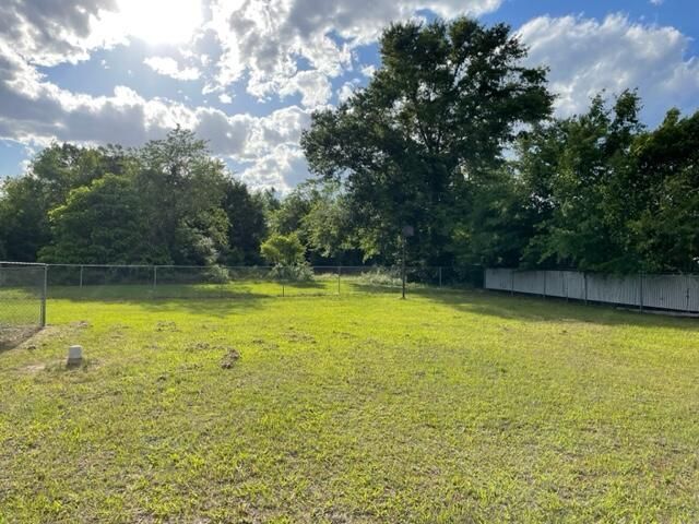 304 Dusty Drive Photo 17