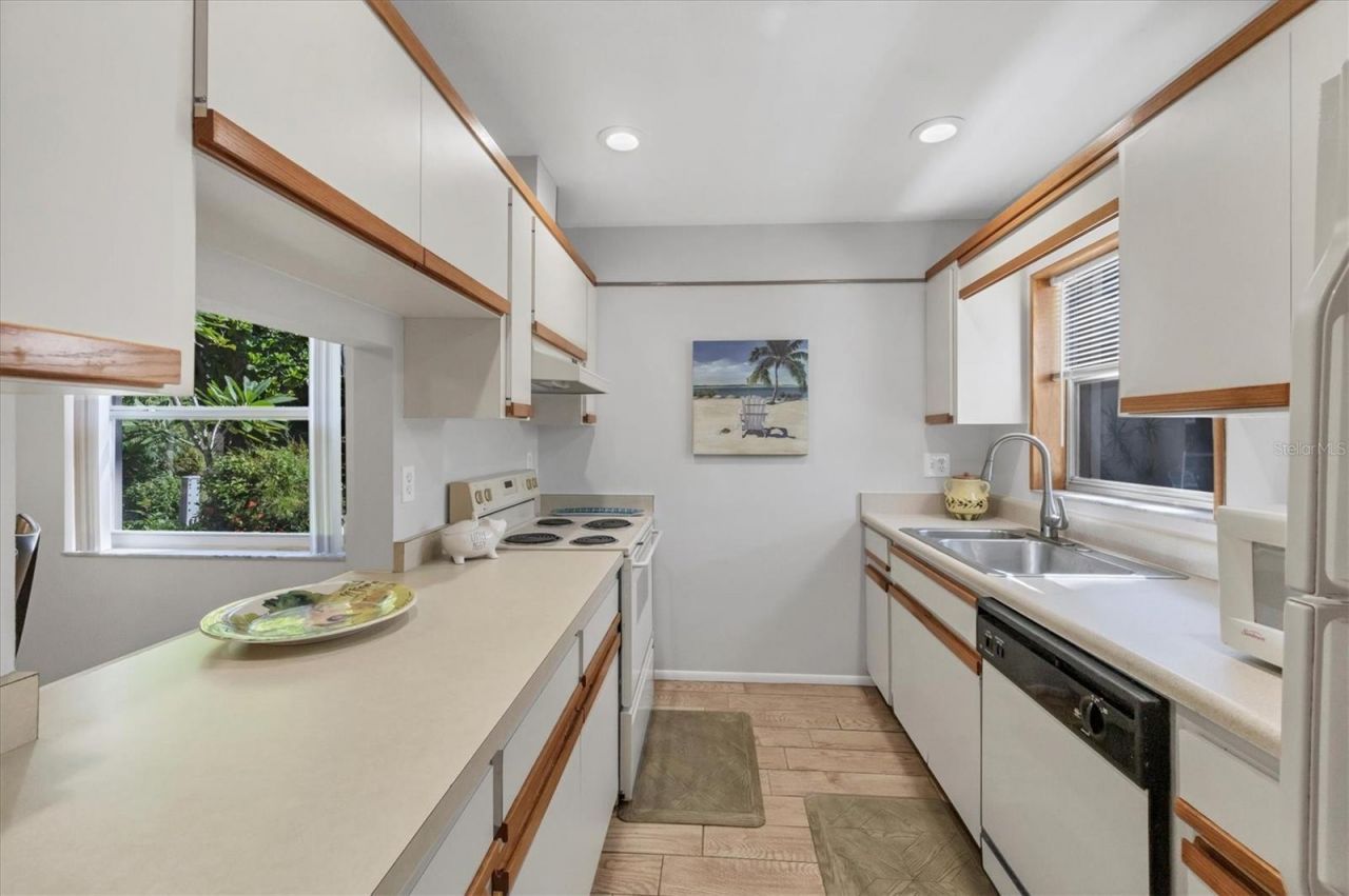 4715 Village Gardens Drive, Unit 68, Sarasota, FL 34234 Photo