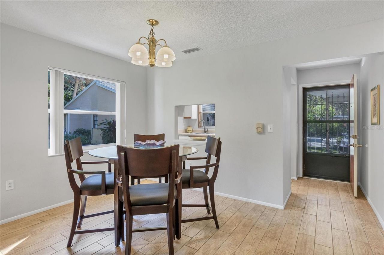 4715 Village Gardens Drive, Unit 68, Sarasota, FL 34234 Photo