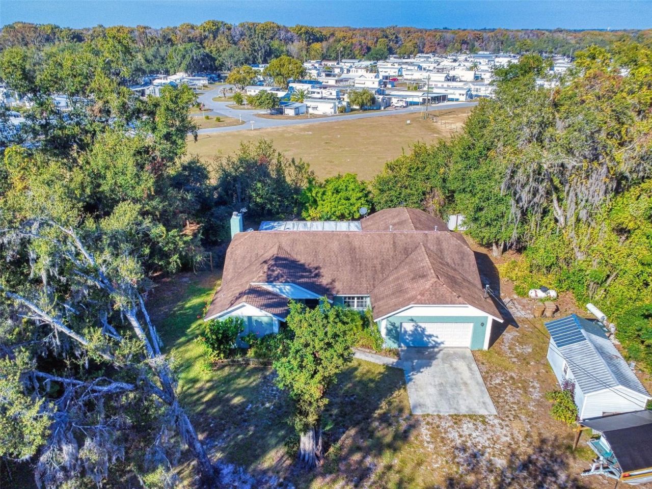 3851 Thistlewood Way, Okahumpka, FL 34762 Photo