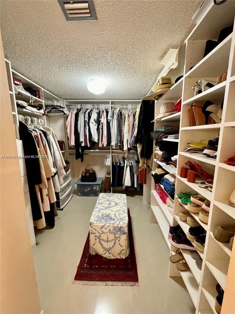 8592 W Sunrise Blvd, Unit 111, Plantation, FL 33322 Photo