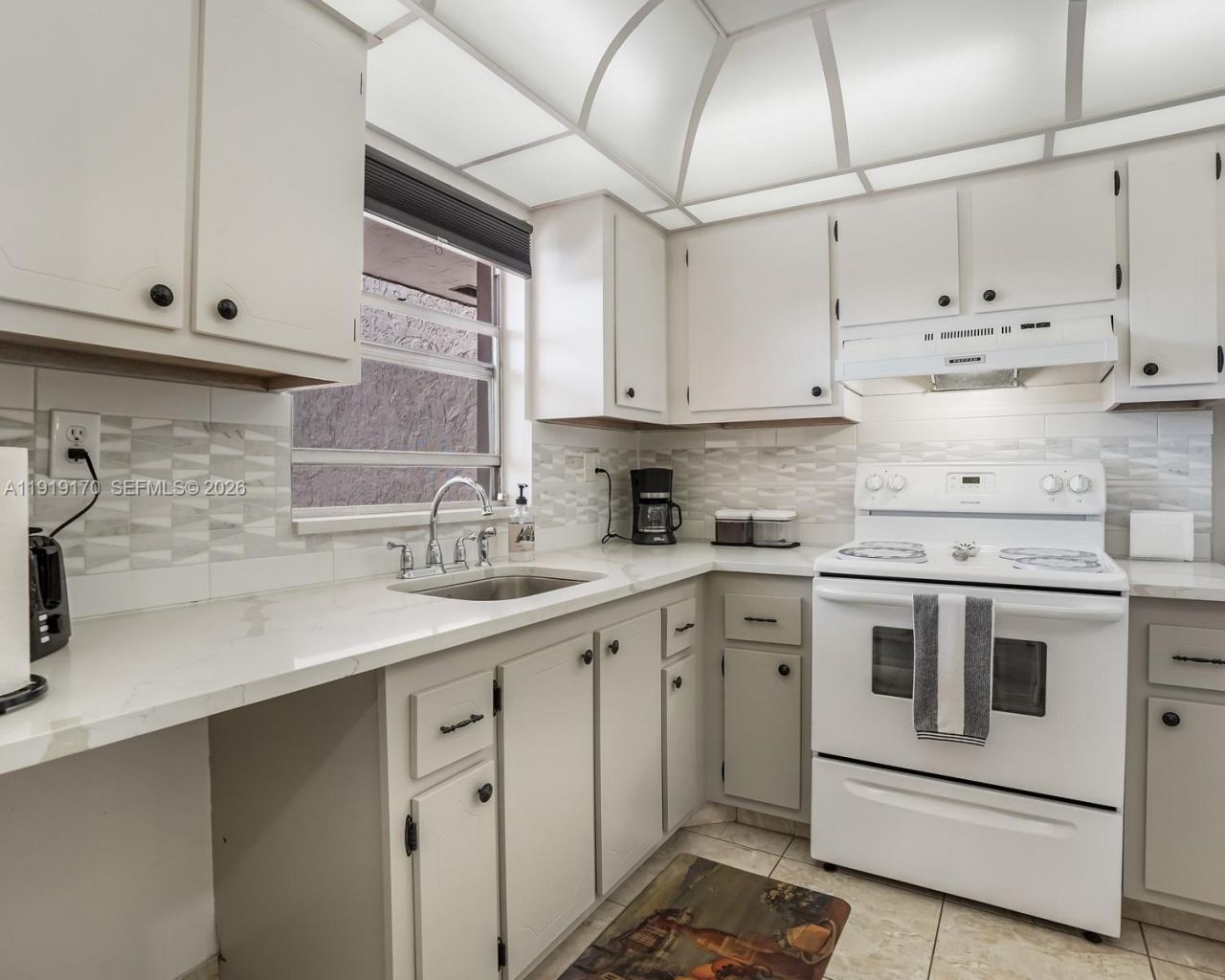 9401 Sunrise Lakes Blvd, Unit 302, Sunrise, FL 33322 Photo