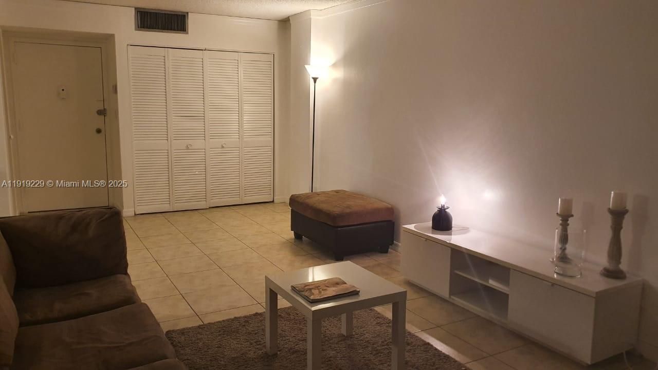 17021 N Bay Rd, Unit 316, Sunny Isles Beach, FL 33160 Photo