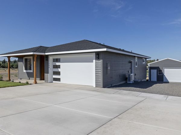 790 SE CUB CT. Court, Unit 1, Madras, OR 97741