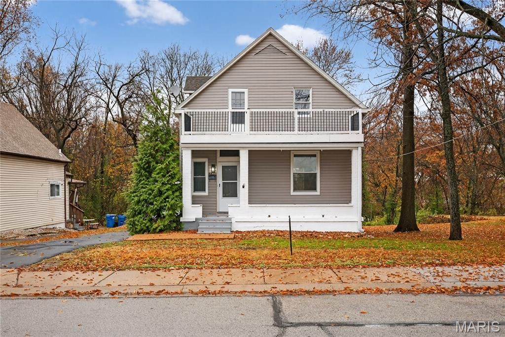 8811 North Avenue, Saint Louis, MO 63114 Main Photo