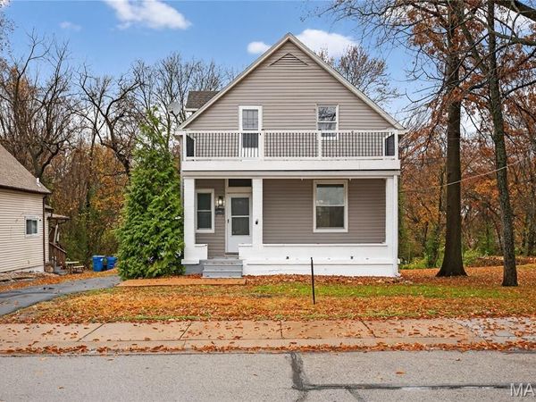 8811 North Avenue, St Louis, MO 63114