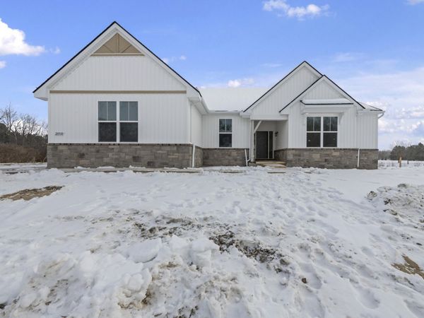 28510 Coyote Court, New Hudson, MI 48165