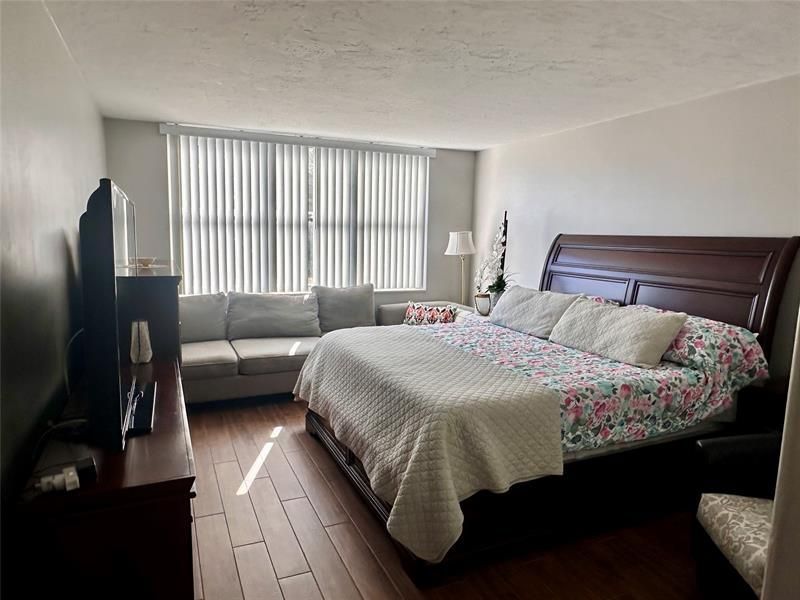 1147 Hillsboro Mile, Unit 214, Hillsboro Beach, FL 33062 Photo