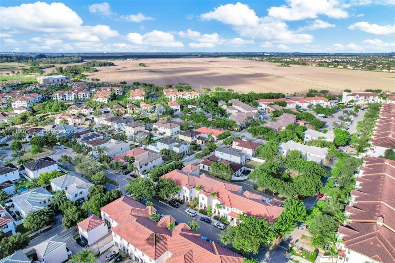 9213 SW 170th Ave, Miami, FL 33196 Photo