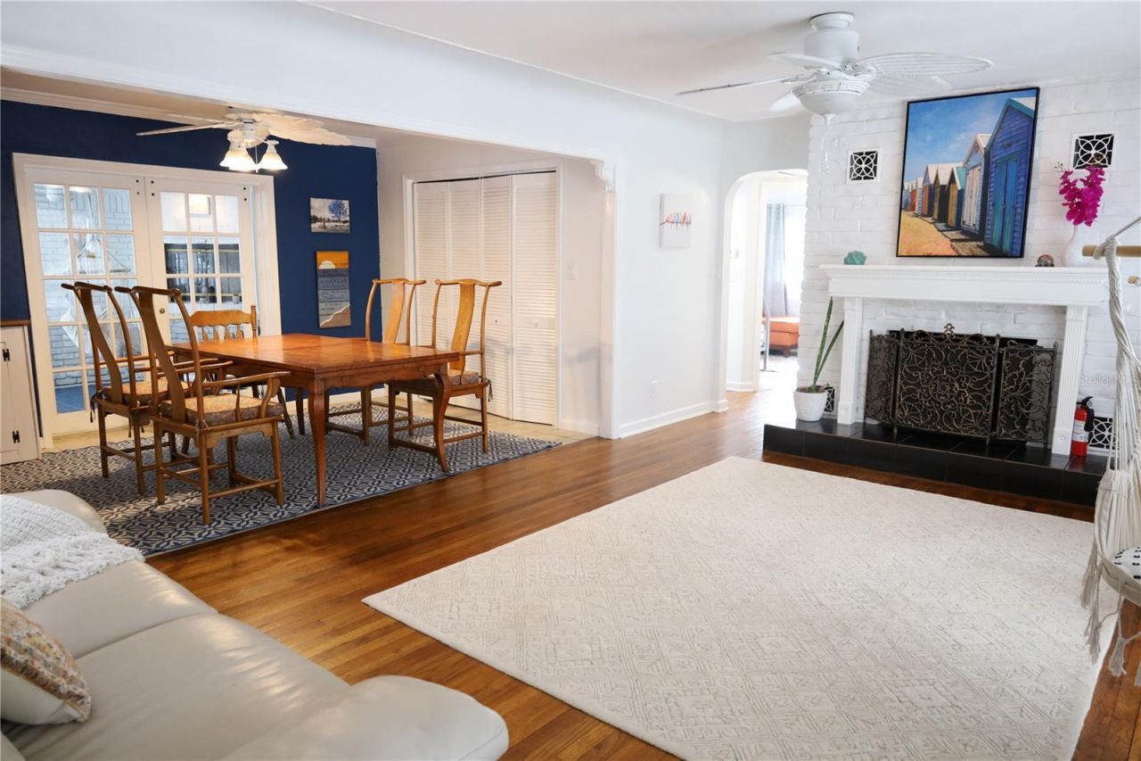 7716 Dartmouth Avenue N, Saint Petersburg, FL 33710 Photo