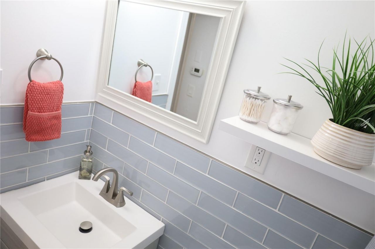 7716 Dartmouth Avenue N, Saint Petersburg, FL 33710 Photo