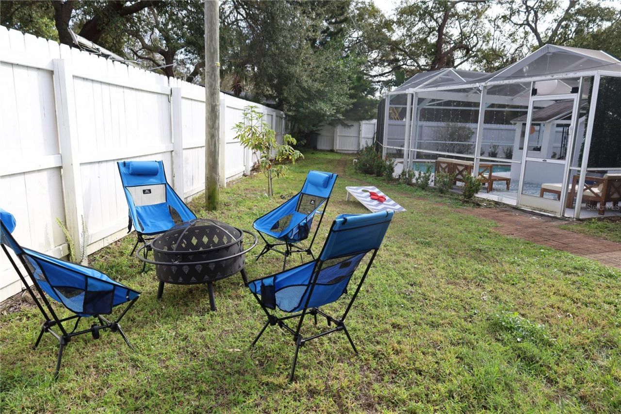 7716 Dartmouth Avenue N, Saint Petersburg, FL 33710 Photo