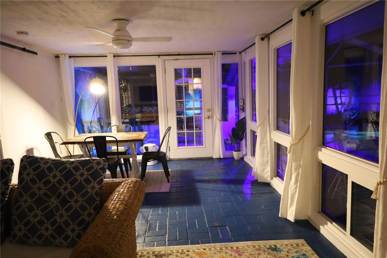 7716 Dartmouth Avenue N, Saint Petersburg, FL 33710 Photo