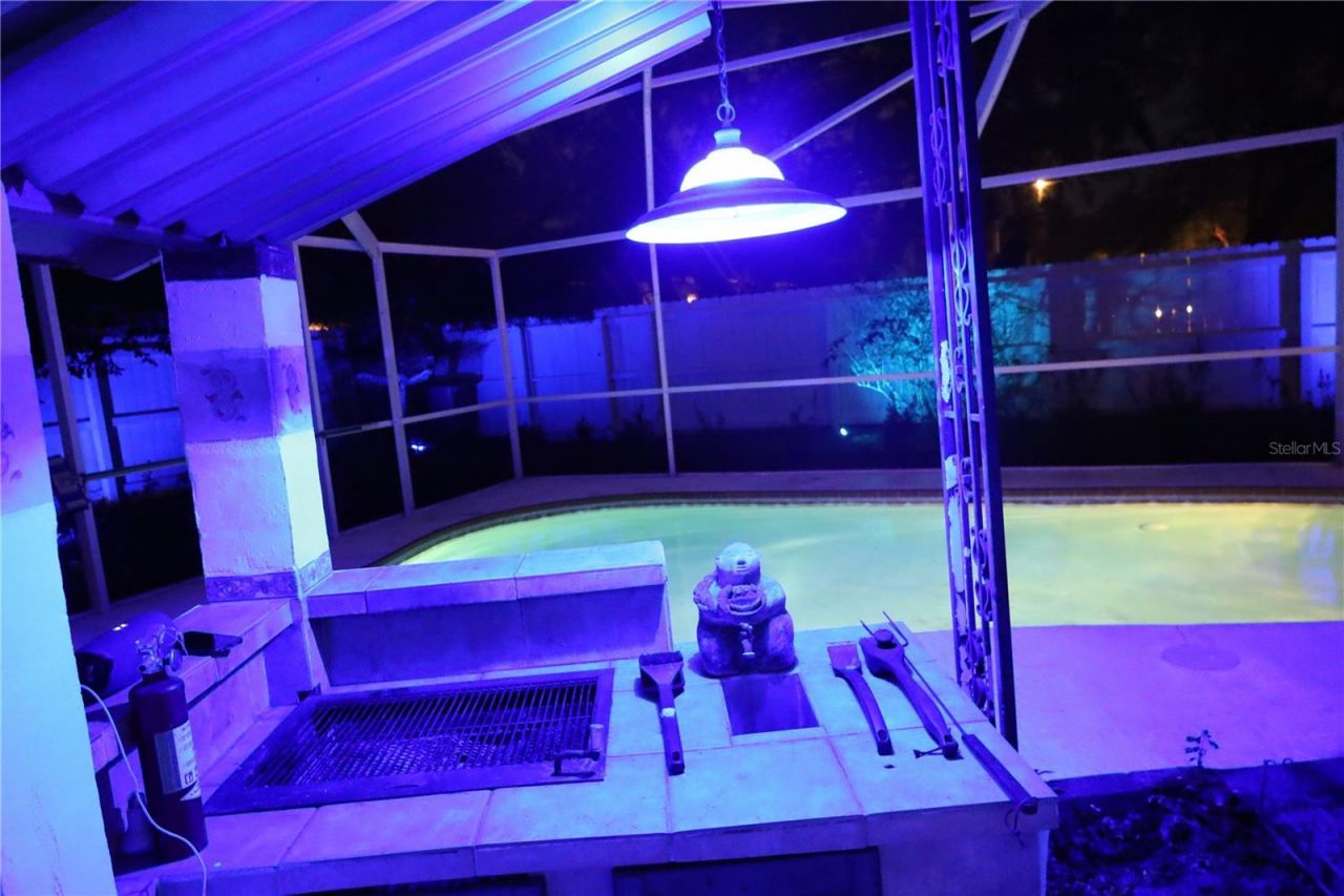 7716 Dartmouth Avenue N, Saint Petersburg, FL 33710 Photo