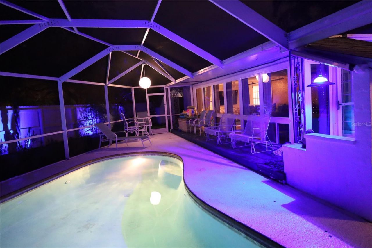 7716 Dartmouth Avenue N, Saint Petersburg, FL 33710 Photo