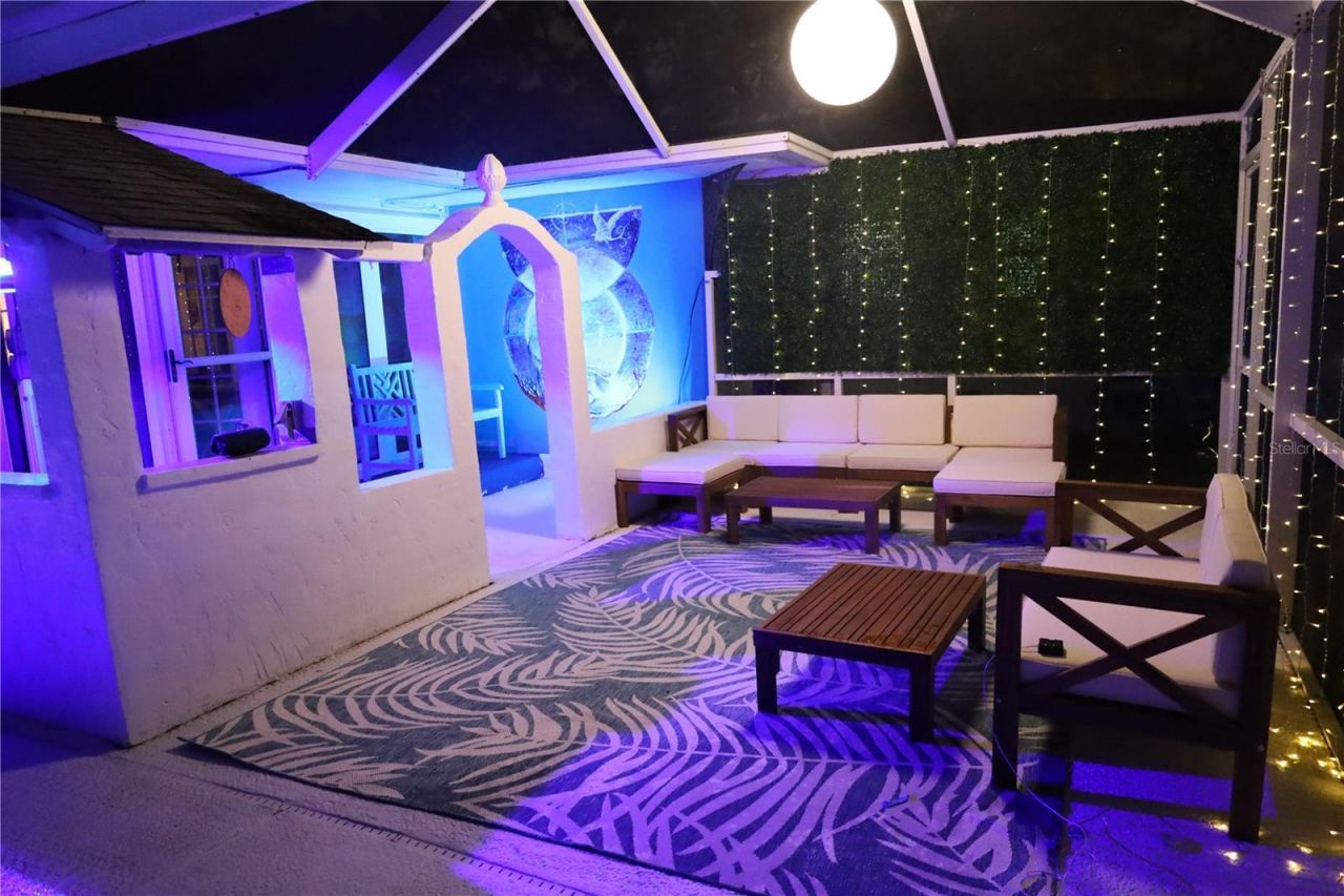 7716 Dartmouth Avenue N, Saint Petersburg, FL 33710 Photo