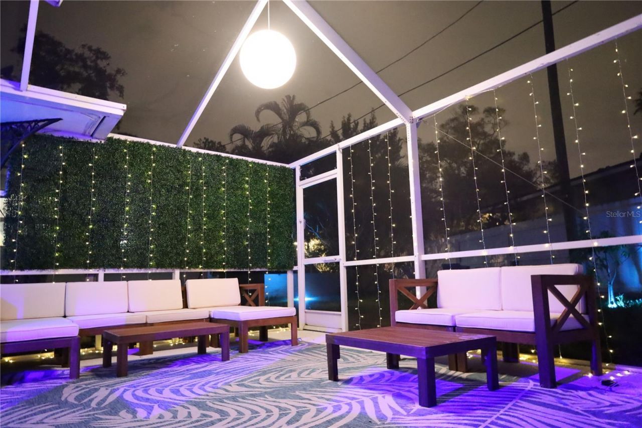 7716 Dartmouth Avenue N, Saint Petersburg, FL 33710 Photo