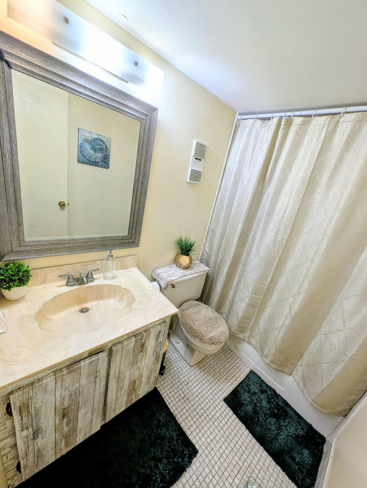 7960 NW 50th Street, Unit 104, Lauderhill, FL 33351 Photo