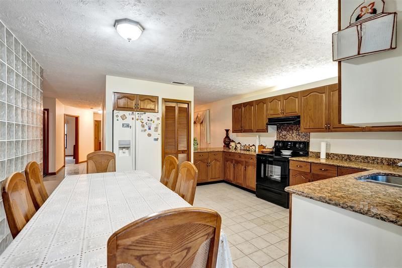 766 SE Cavern Ave, Port Saint Lucie, FL 34983 Photo