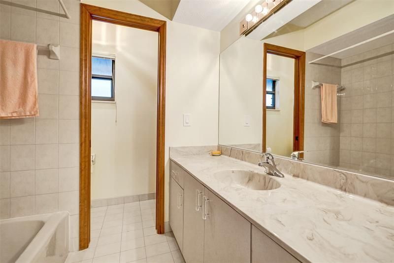 766 SE Cavern Ave, Port Saint Lucie, FL 34983 Photo