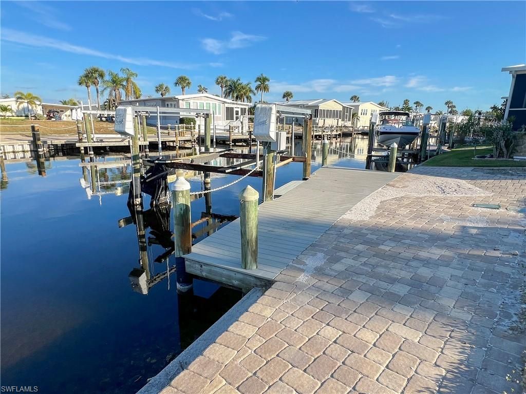17851 Peppard Dr, Fort Myers Beach, FL 33931 Photo