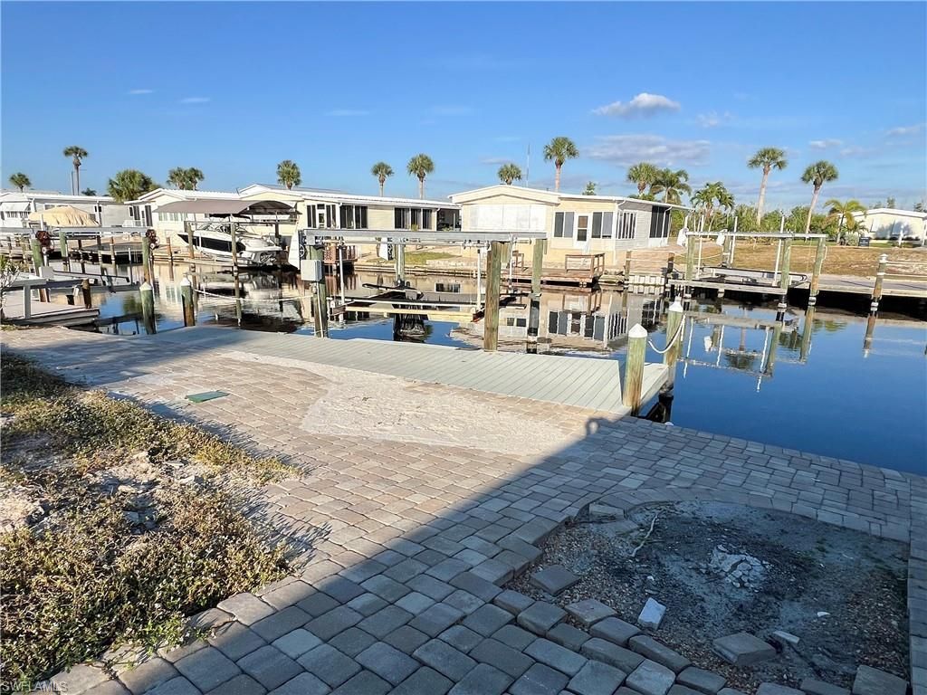 17851 Peppard Dr, Fort Myers Beach, FL 33931 Photo