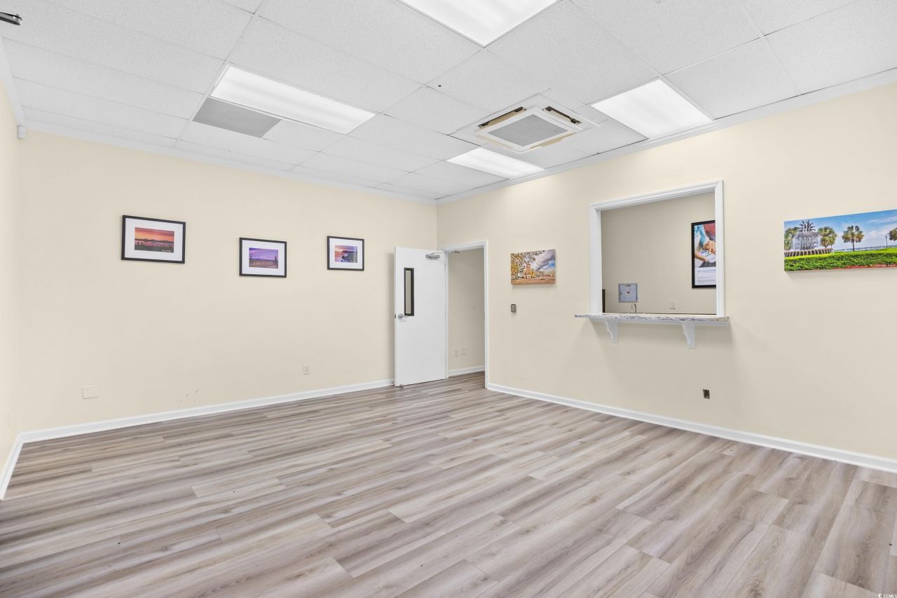 313 Commerce Dr. Photo 6