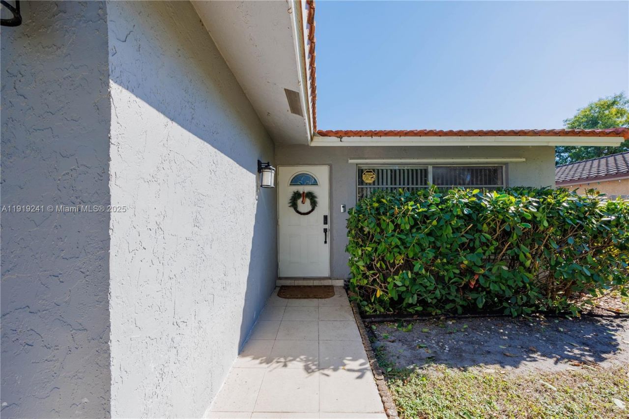 2713 NW 123rd Ave, Coral Springs, FL 33065 Photo