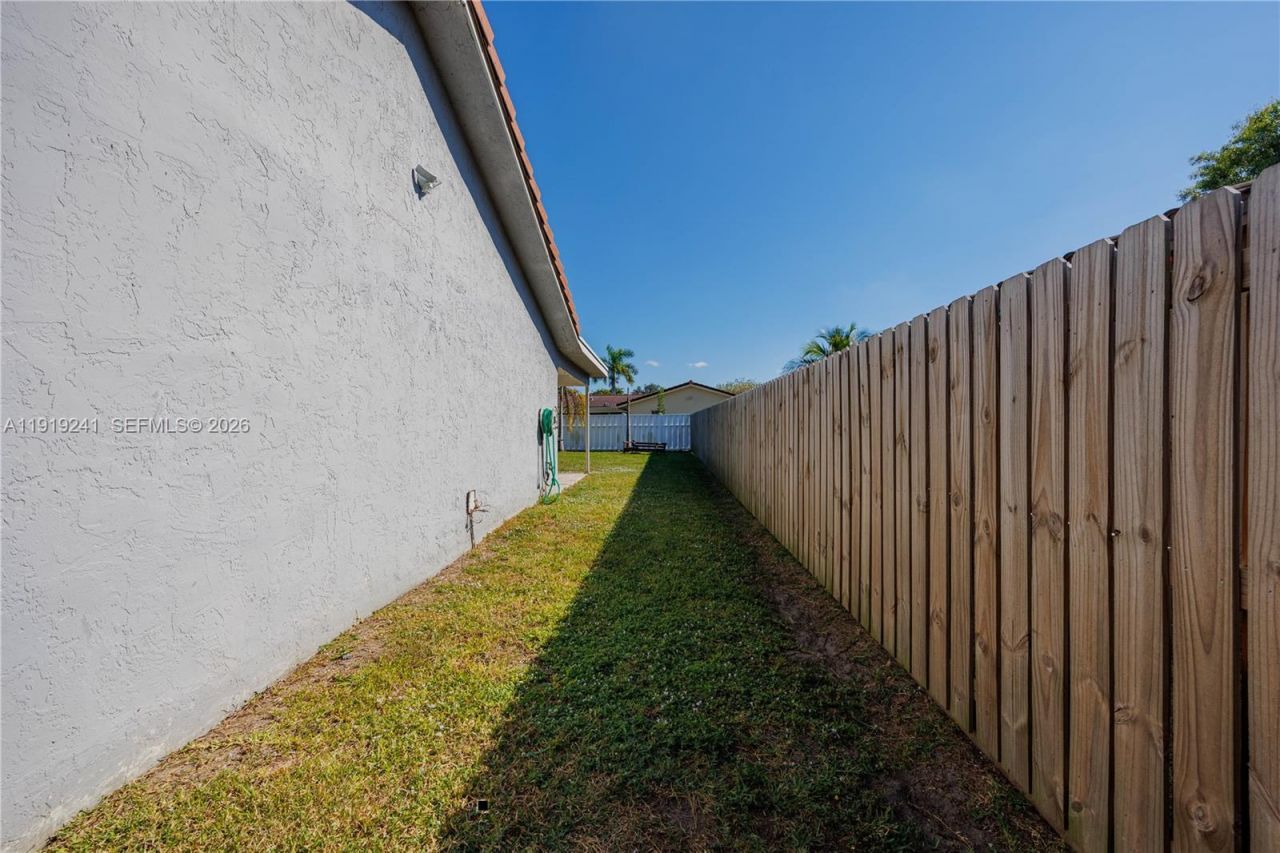 2713 NW 123rd Ave, Coral Springs, FL 33065 Photo