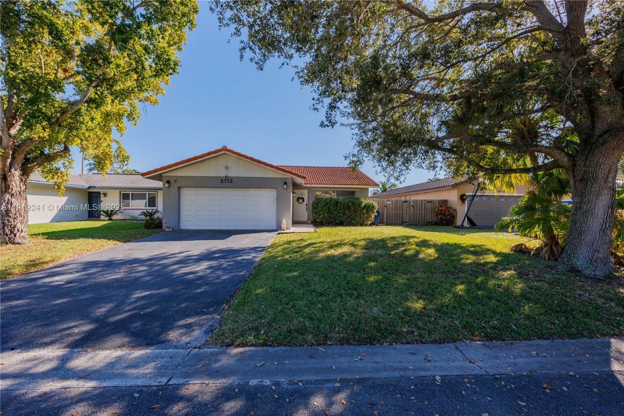 2713 NW 123rd Ave, Coral Springs, FL 33065 Photo