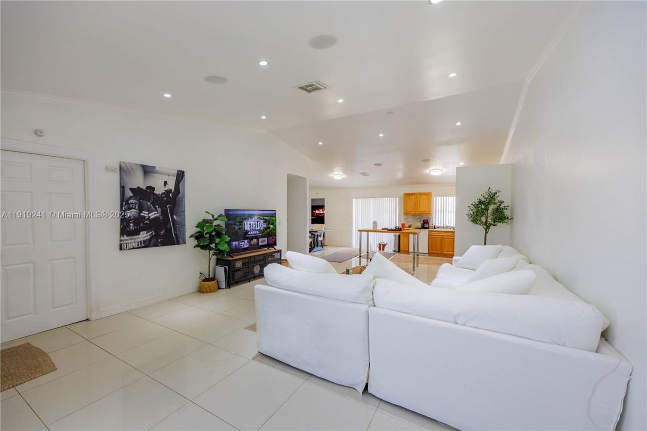 2713 NW 123rd Ave, Coral Springs, FL 33065 Photo