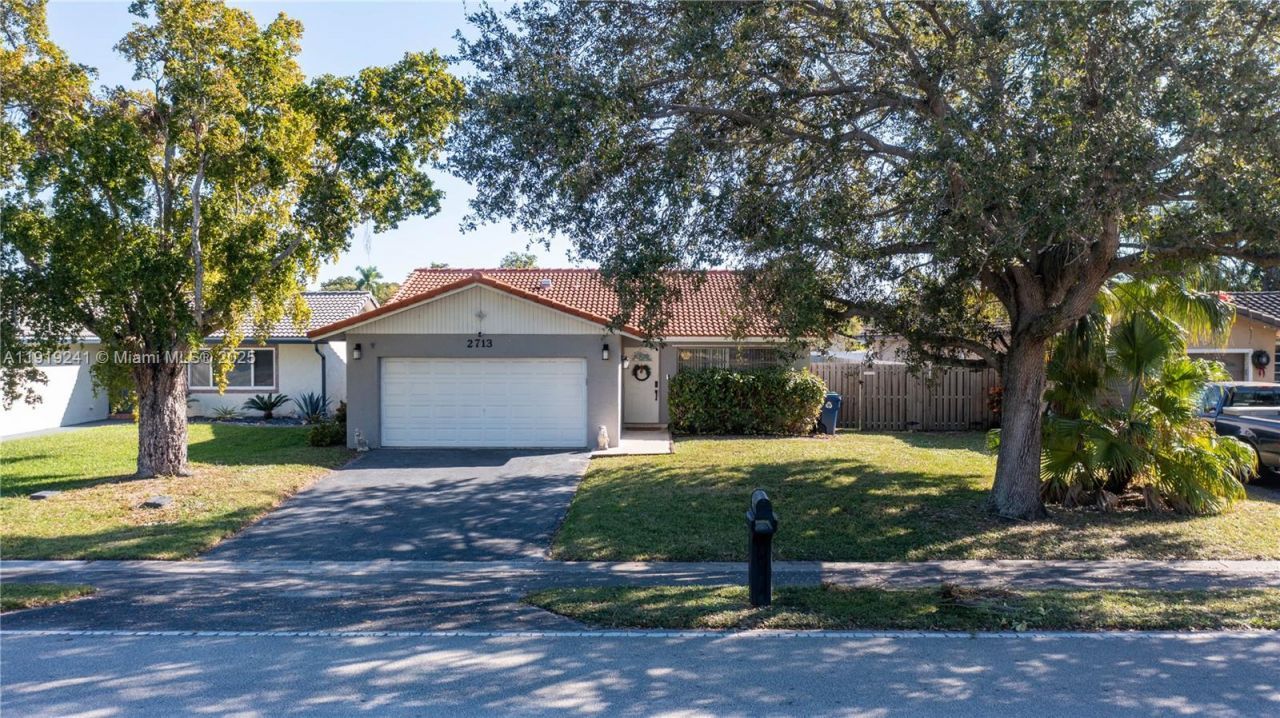 2713 NW 123rd Ave, Coral Springs, FL 33065 Photo
