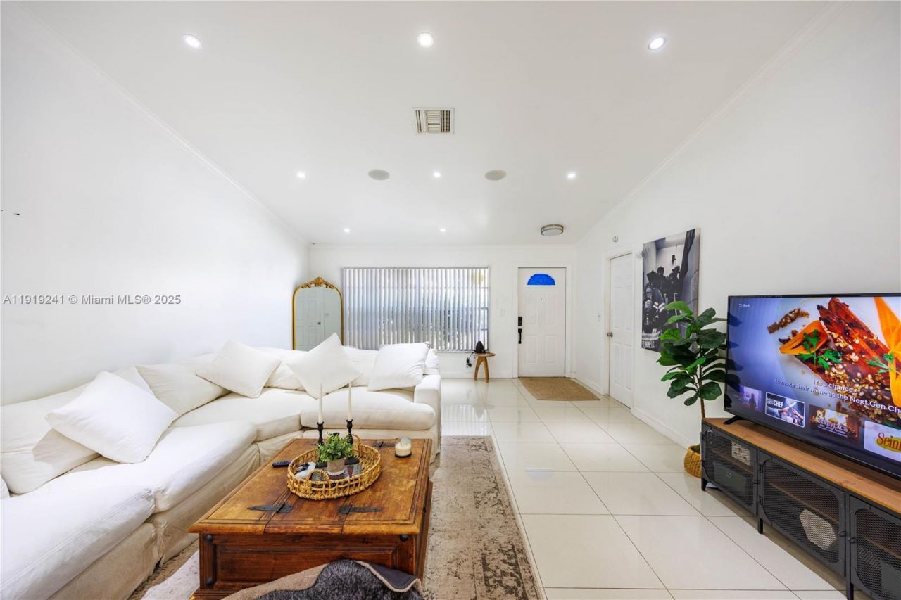 2713 NW 123rd Ave, Coral Springs, FL 33065 Photo