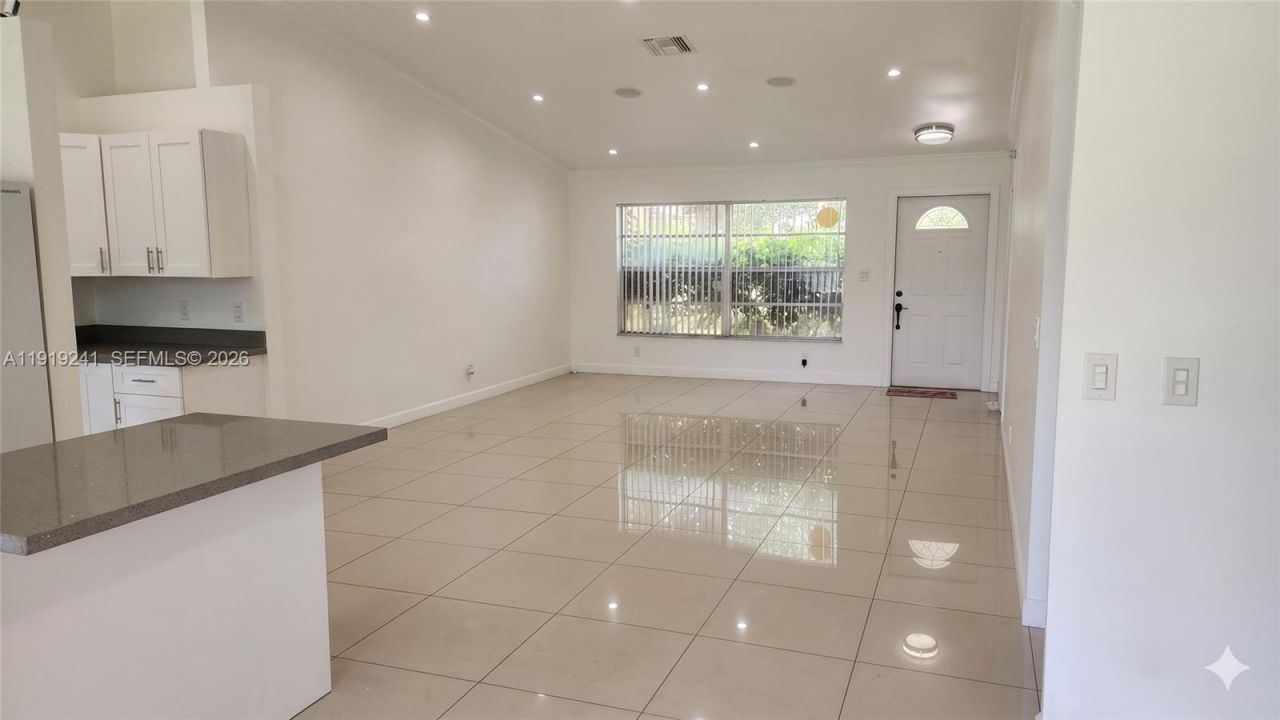 2713 NW 123rd Ave, Coral Springs, FL 33065 Photo