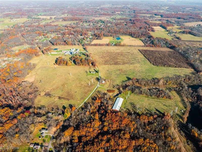 2706 Bedford Road, Lowellville, OH 44436 Photo 4