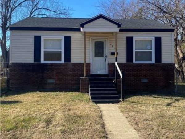 105 Gravatt Avenue, Nottoway, VA 23824