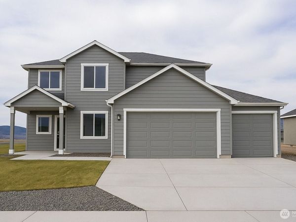 591 Karen Avenue, Royal City, WA 99357