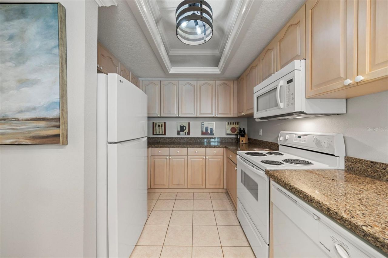 399 150th Avenue, Unit 309, Madeira Beach, FL 33708 Photo