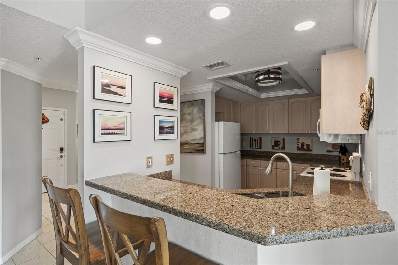 399 150th Avenue, Unit 309, Madeira Beach, FL 33708 Photo