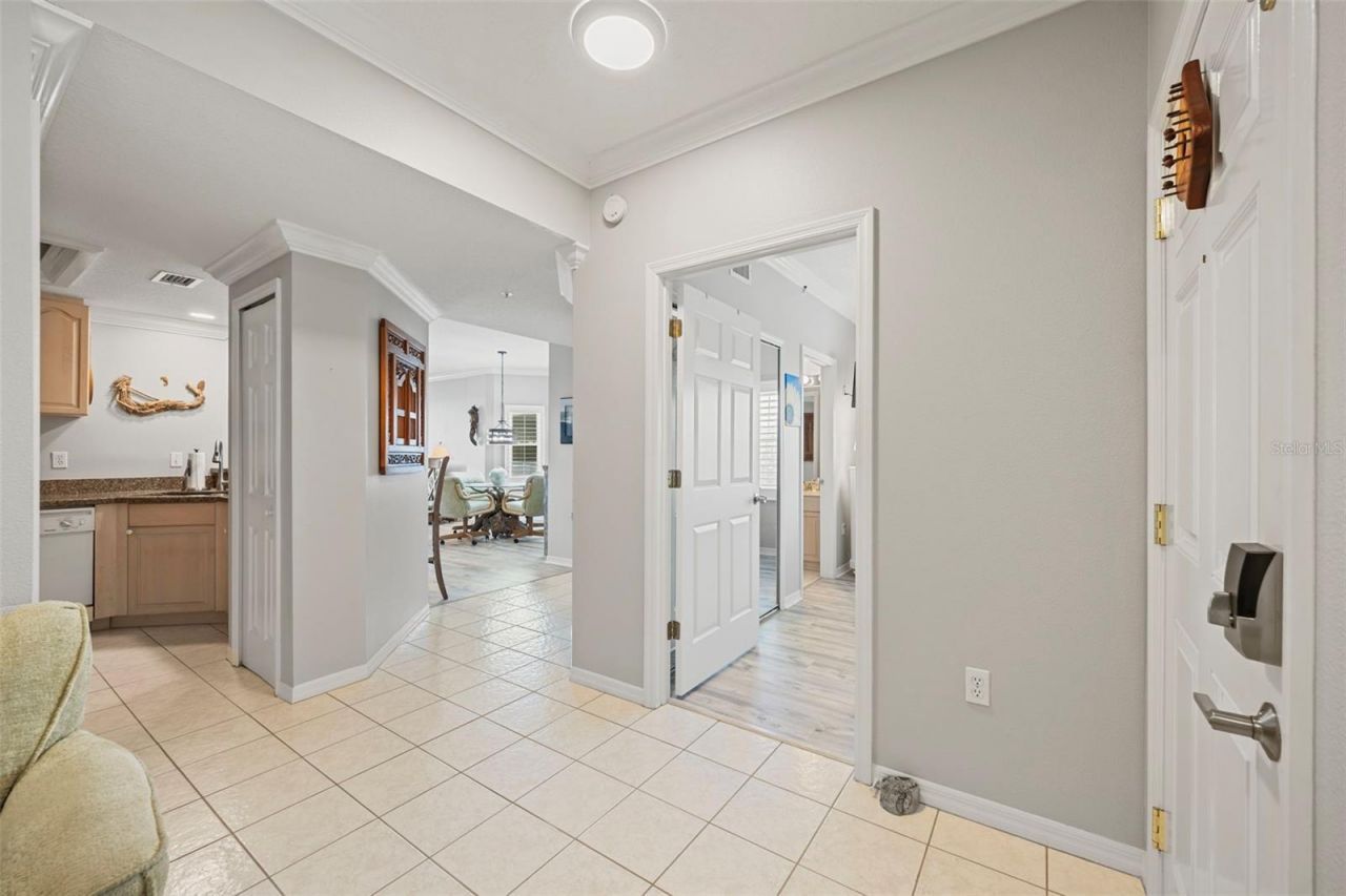 399 150th Avenue, Unit 309, Madeira Beach, FL 33708 Photo