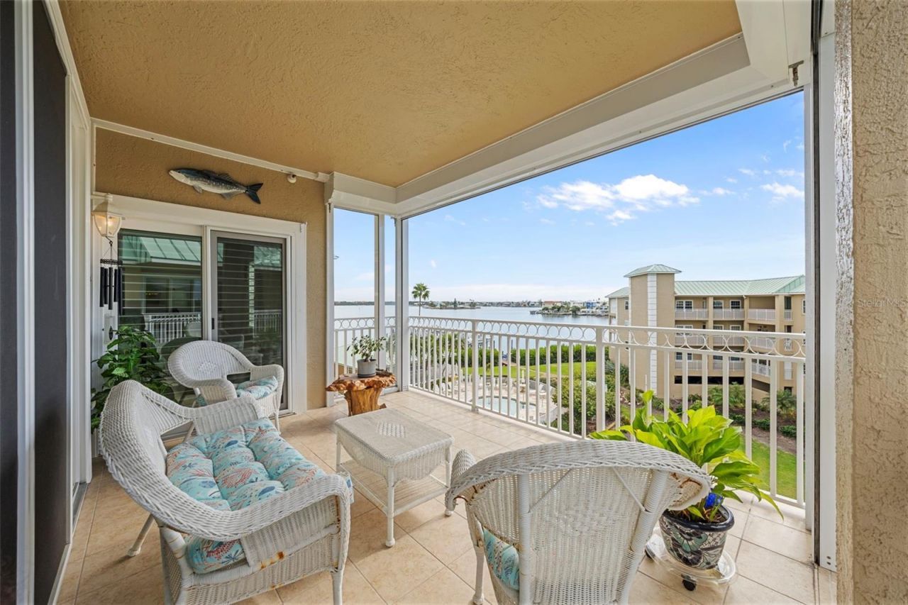 399 150th Avenue, Unit 309, Madeira Beach, FL 33708 Photo