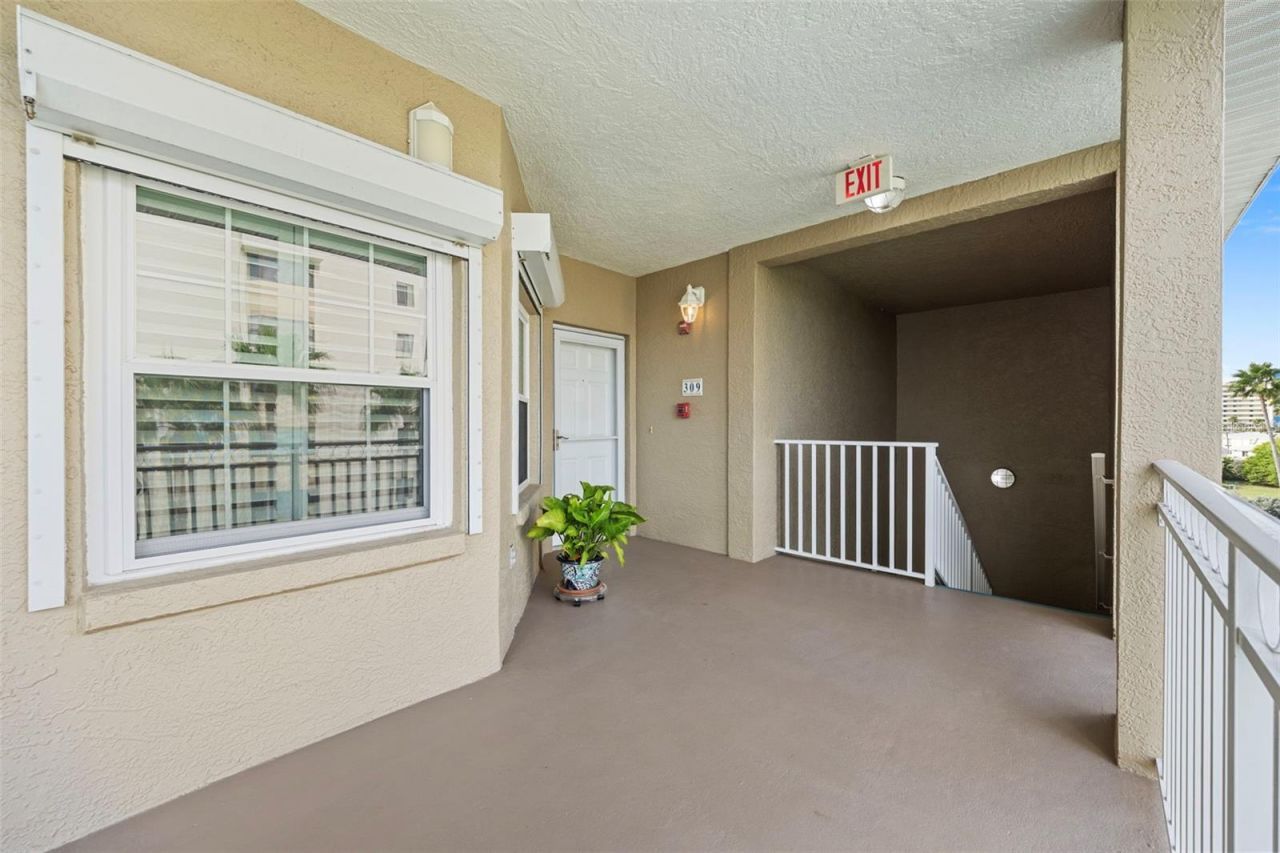 399 150th Avenue, Unit 309, Madeira Beach, FL 33708 Photo