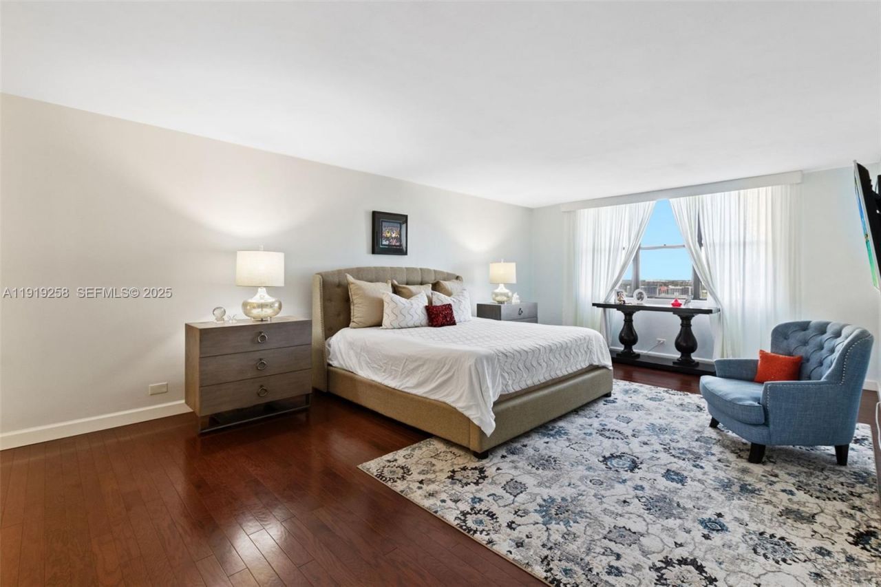 1800 NE 114th St, Unit 1903, Miami, FL 33181 Photo