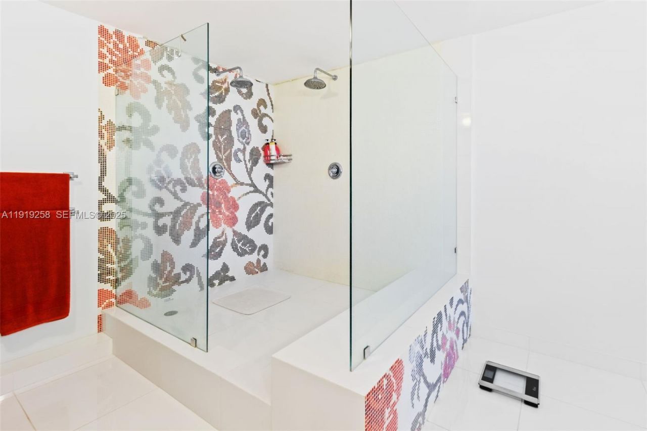 1800 NE 114th St, Unit 1903, Miami, FL 33181 Photo