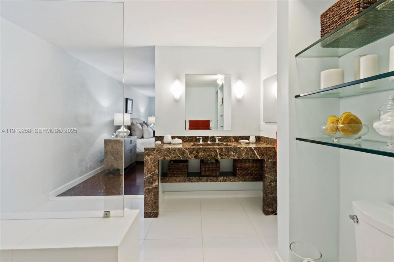 1800 NE 114th St, Unit 1903, Miami, FL 33181 Photo