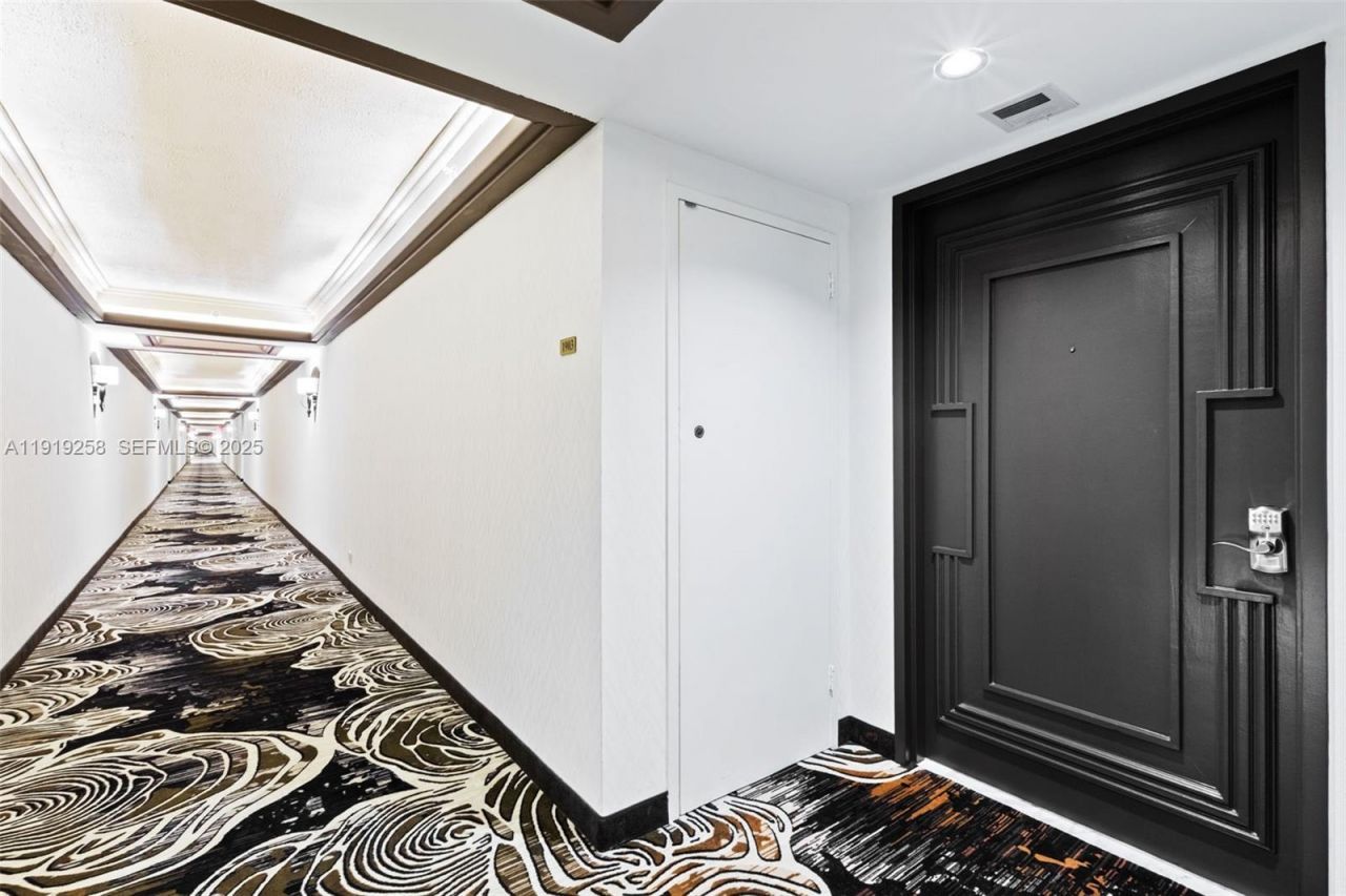 1800 NE 114th St, Unit 1903, Miami, FL 33181 Photo