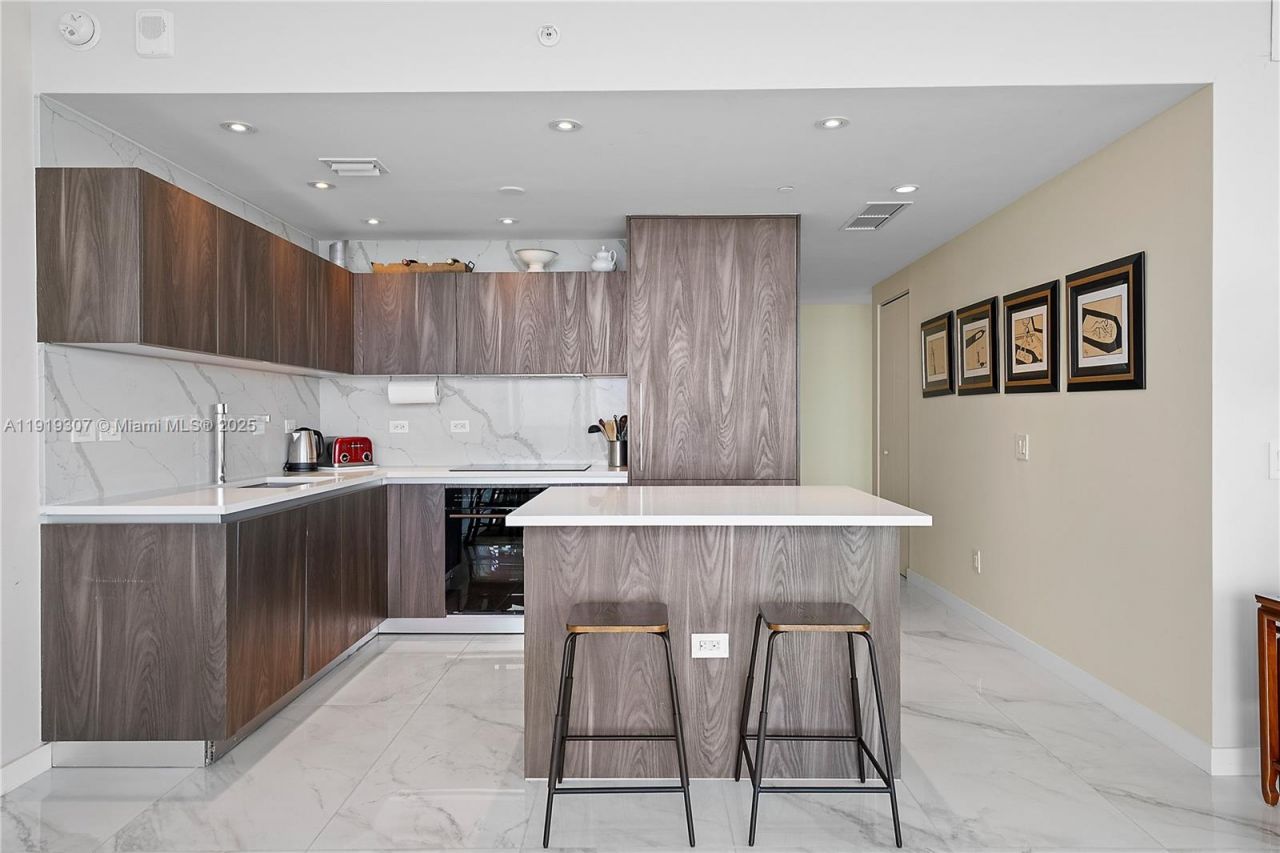 3131 NE 7th Ave, Unit 3106, Miami, FL 33137 Photo